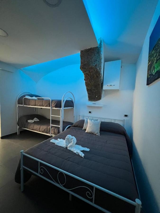 Апартаменты House Della Grotta Неаполь Экстерьер фото